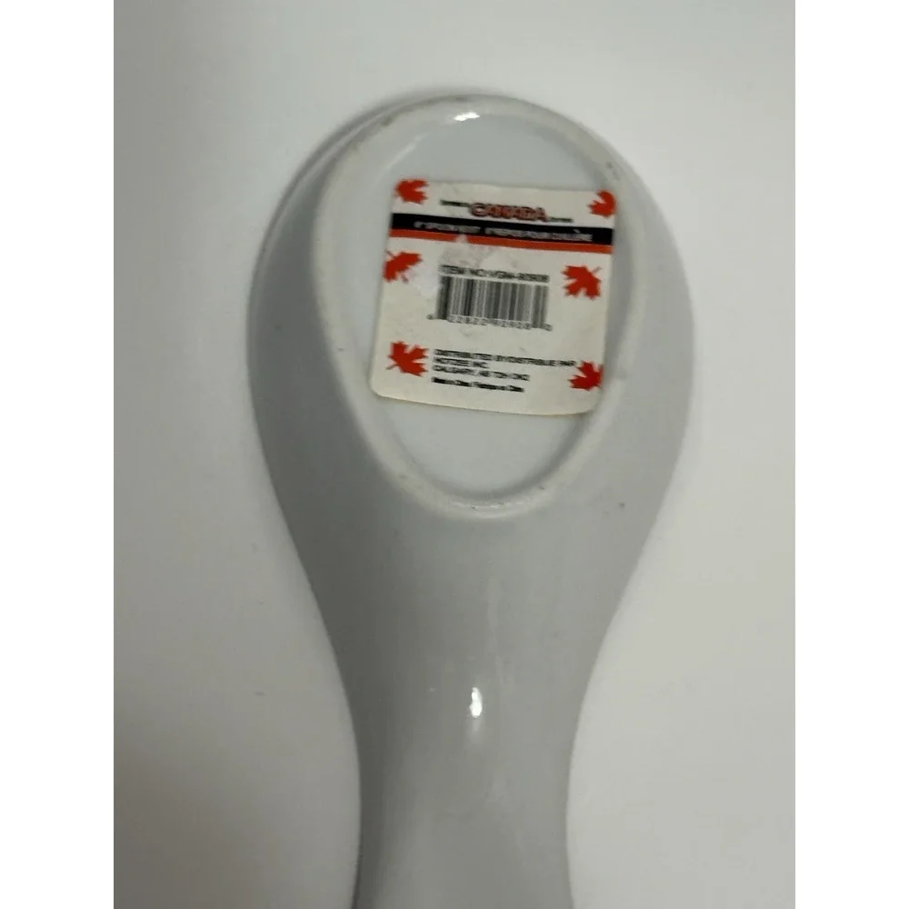 Vintage Canadian Maple Leaf 8 Inch Spoon Rest Pre-‎ Owned
